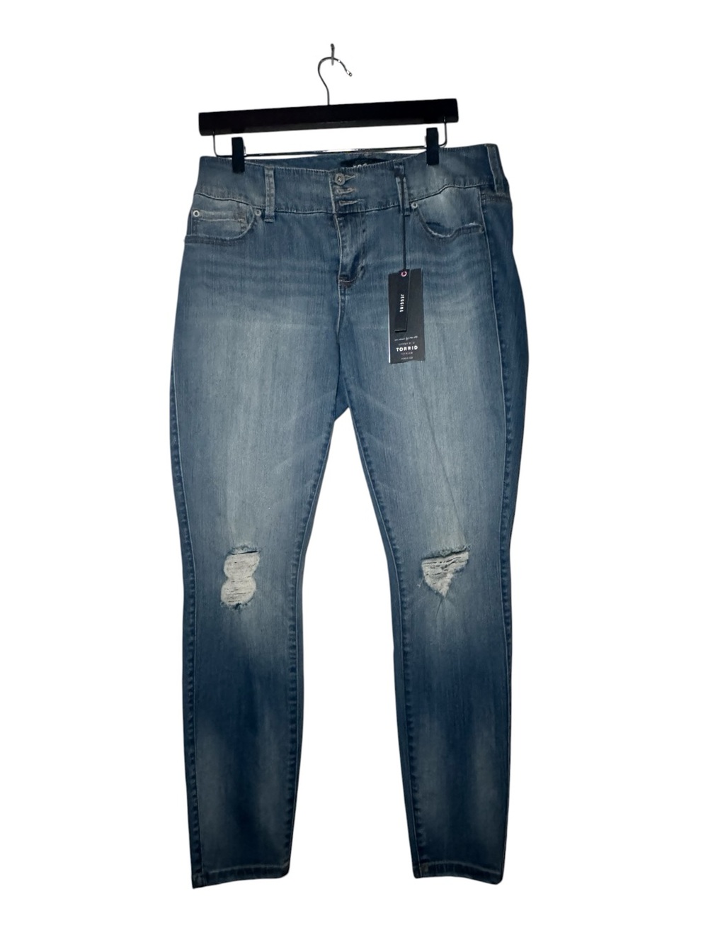 NWT TORRID SIZE 14R WOMENS PREMIUM JEGGING LIGHT WASH DISTRESSED SKINNY JEANS